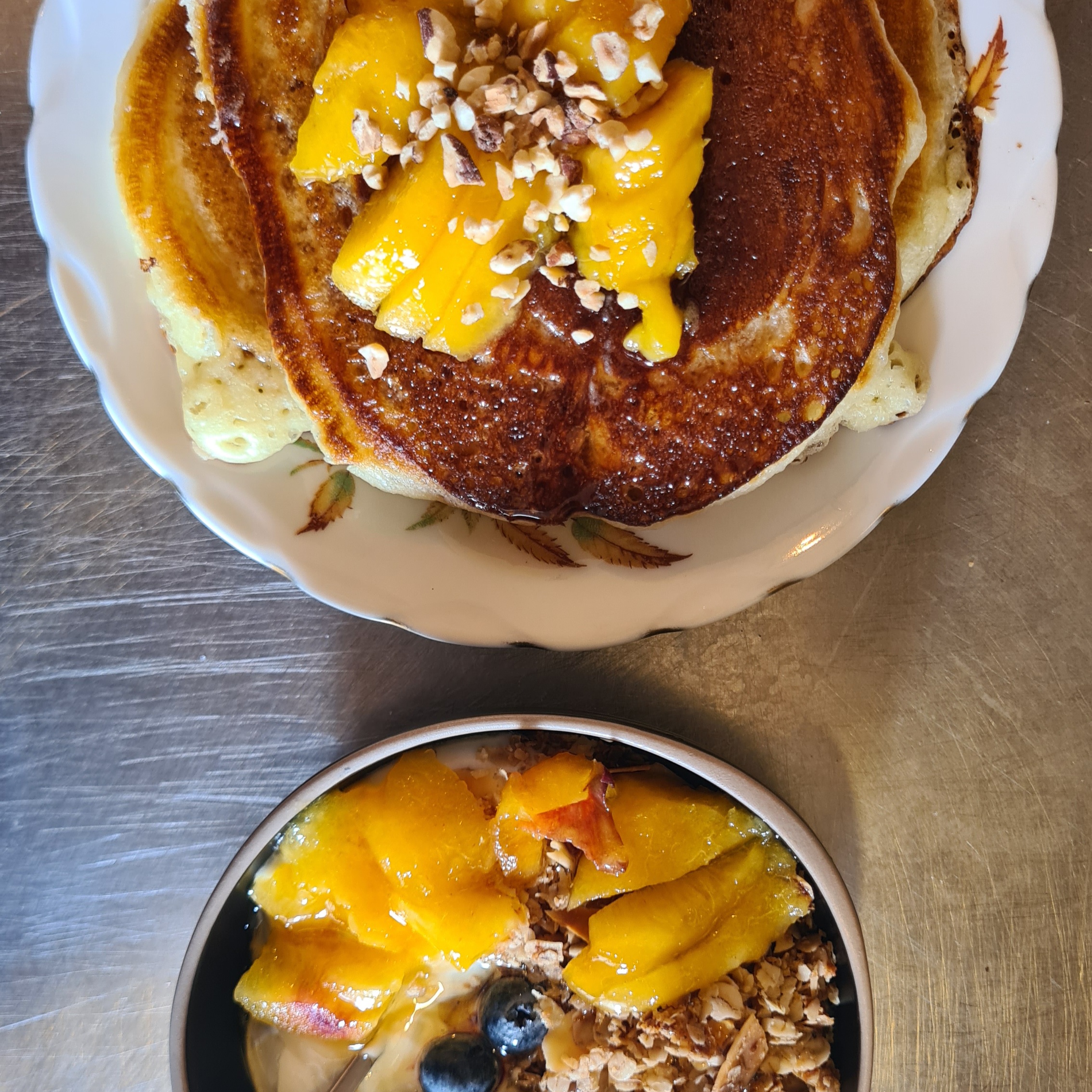 pancakes et granola caoufé